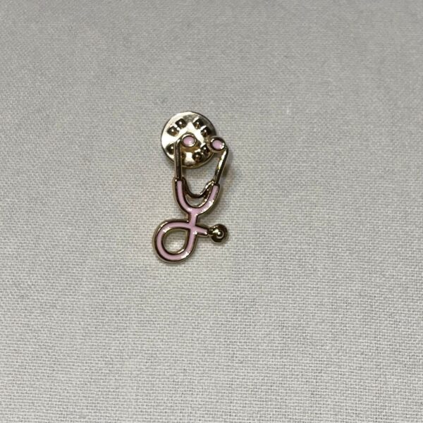 Broche stéthoscope 2